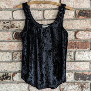 🖤 Hot Knots Black Velvet Textured Tank Top